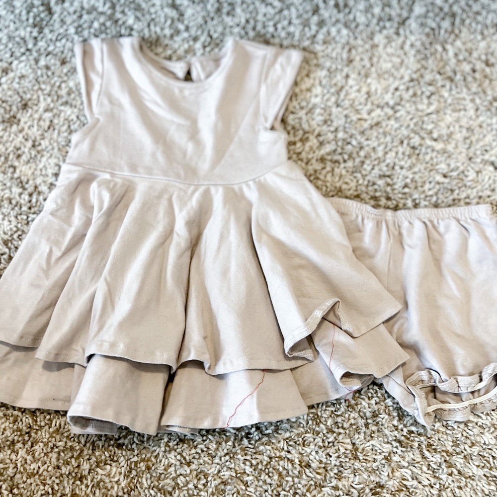 Omijo by WDW 12m Grey Magic Tunic Set (runs massive… we could wear at 3.5)